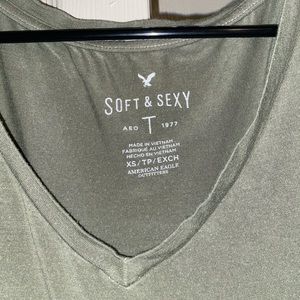 AE soft and sexy tee🌟💚